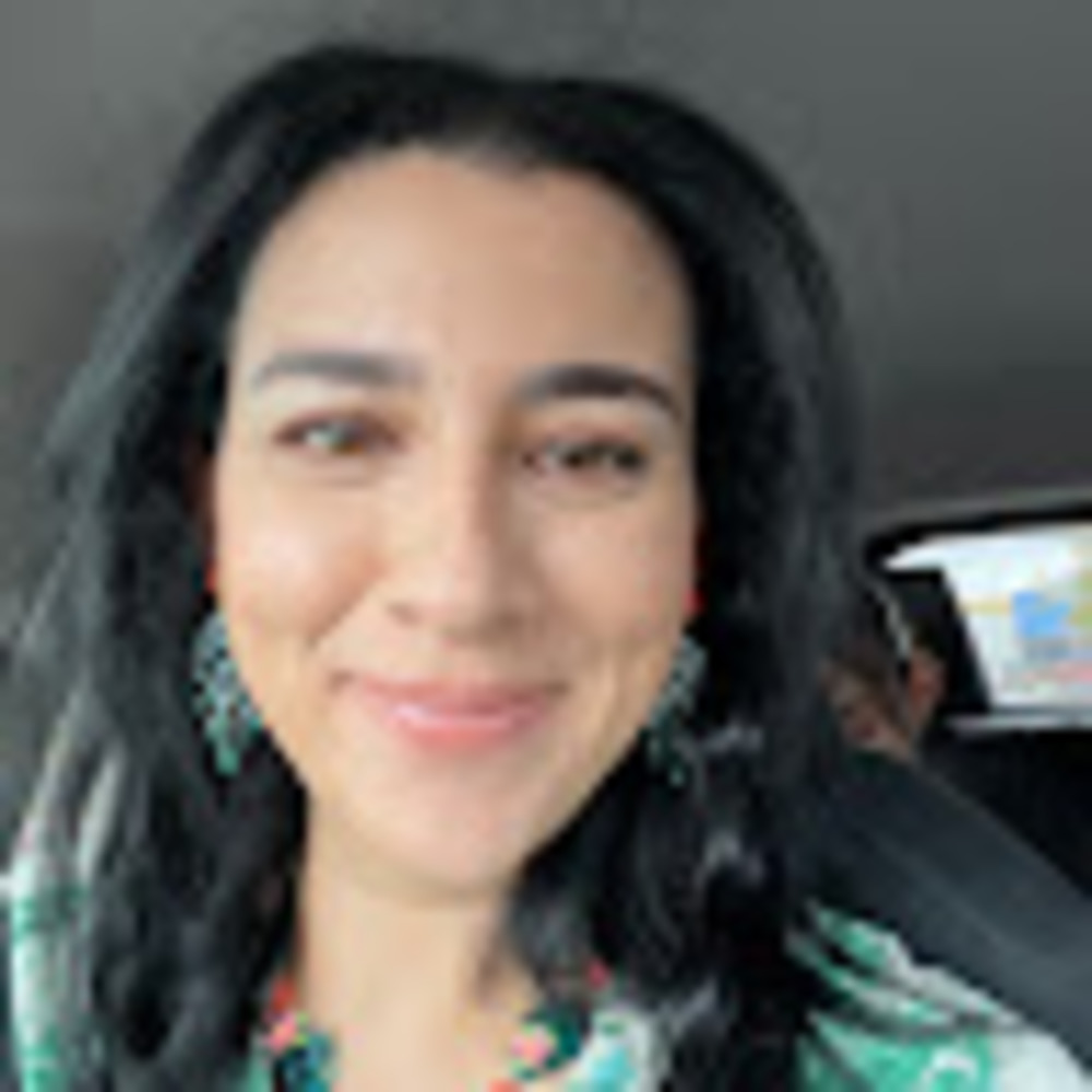 Meet your Posher, Adriana